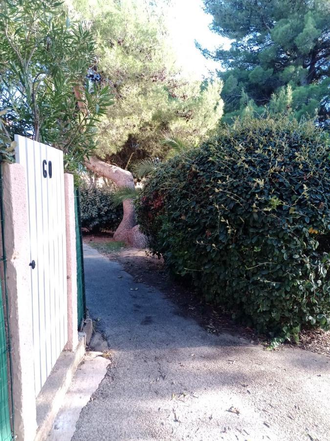 Appartamento Chez Ulysse La Londe-les-Maures Esterno foto